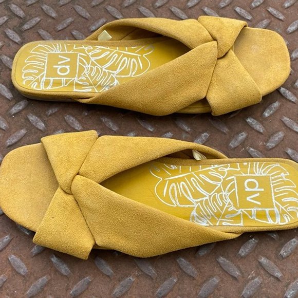 Dolce Vita Women Flat Sandal Yellow Suede Flat Ladies Shoes Size 8 - Picture 3 of 9